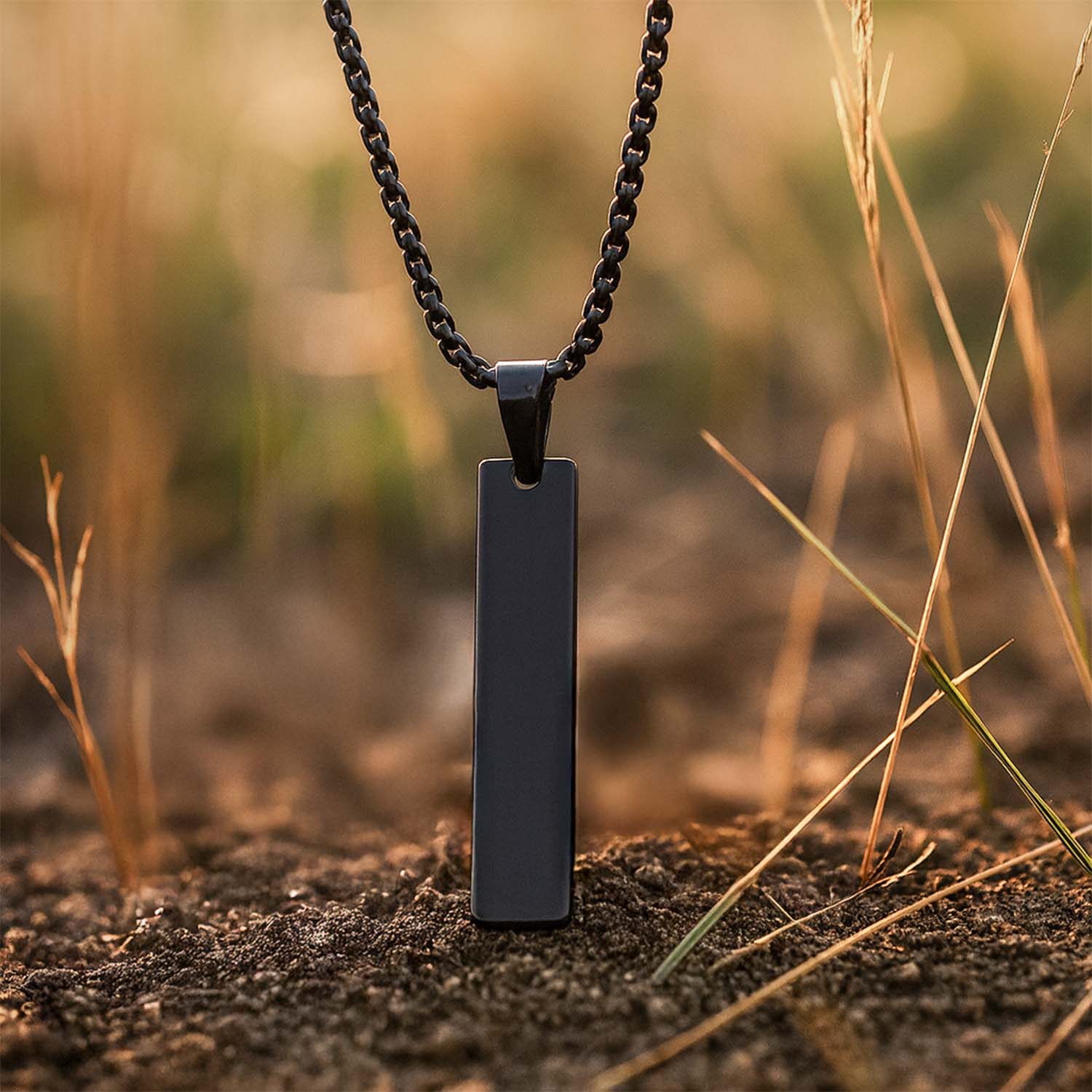 M Premium Jewellery Necklace Mini Bar Black