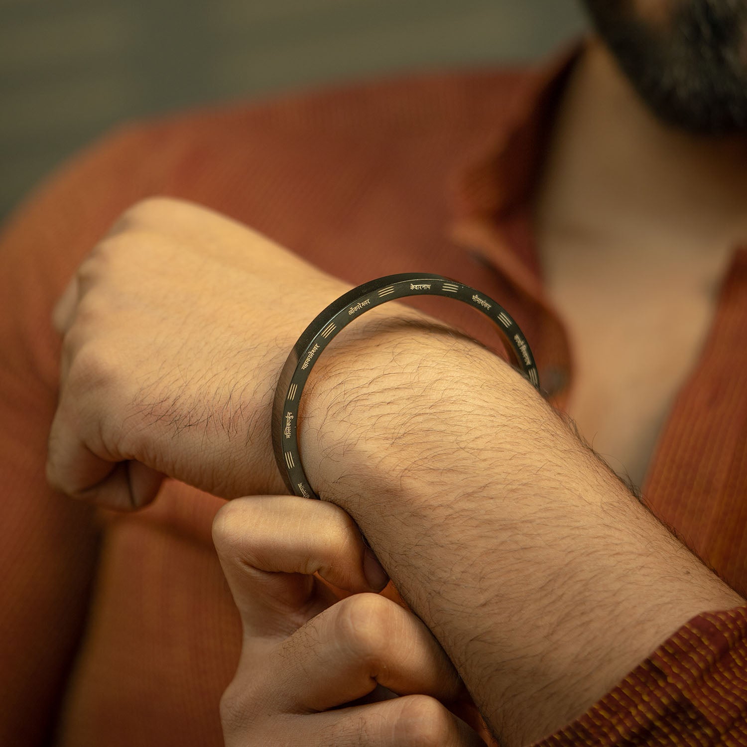 12 Jyotirling MicroCarved Classic Round Kada Black