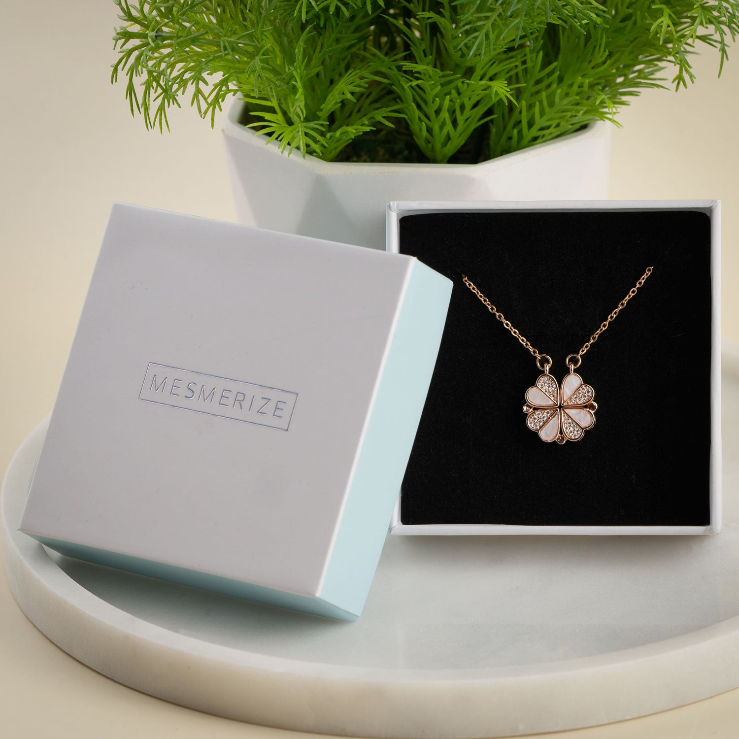 W Premium Jewellery Necklace Pearl Magnetic Rose Gold