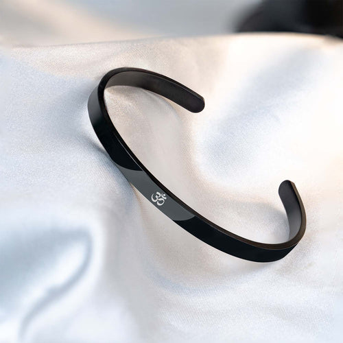 Om Cuff