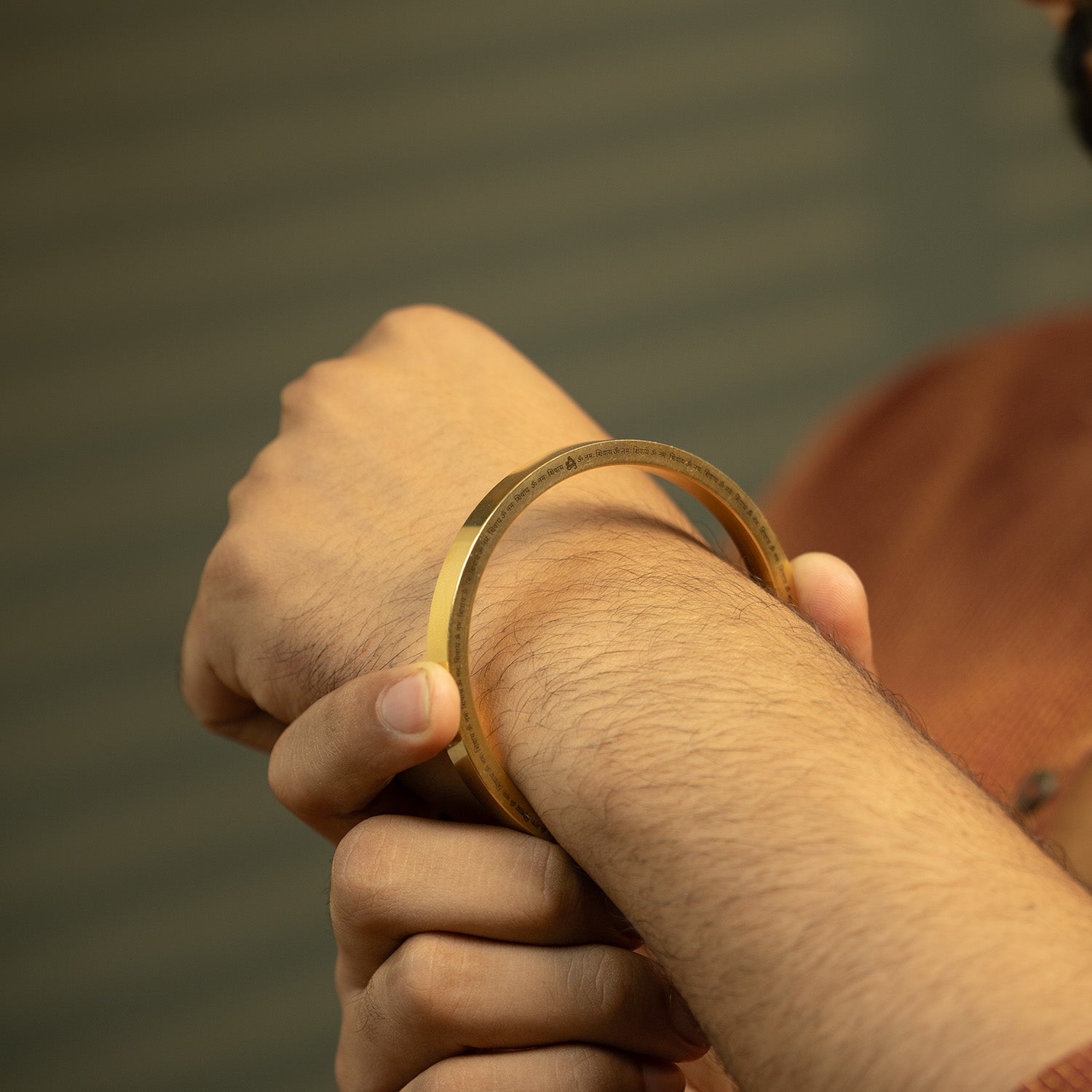 Om Namah Shivay MicroCarved Classic Round Kada Gold