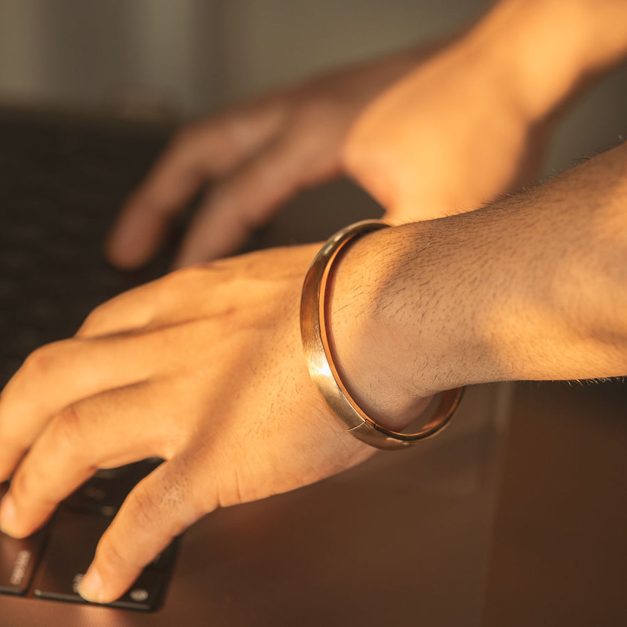 Zeus Oval Kada Bracelet